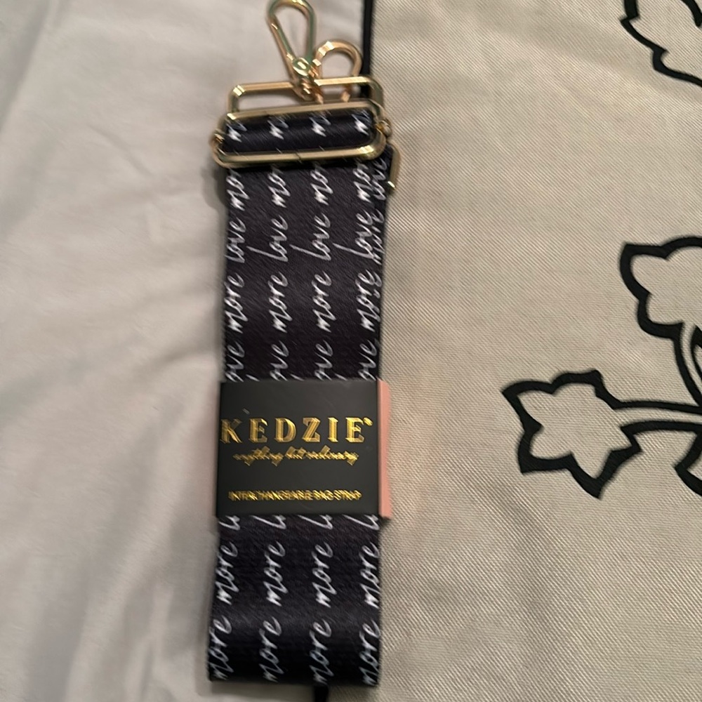 Kedzie interchangeable Strap / love more